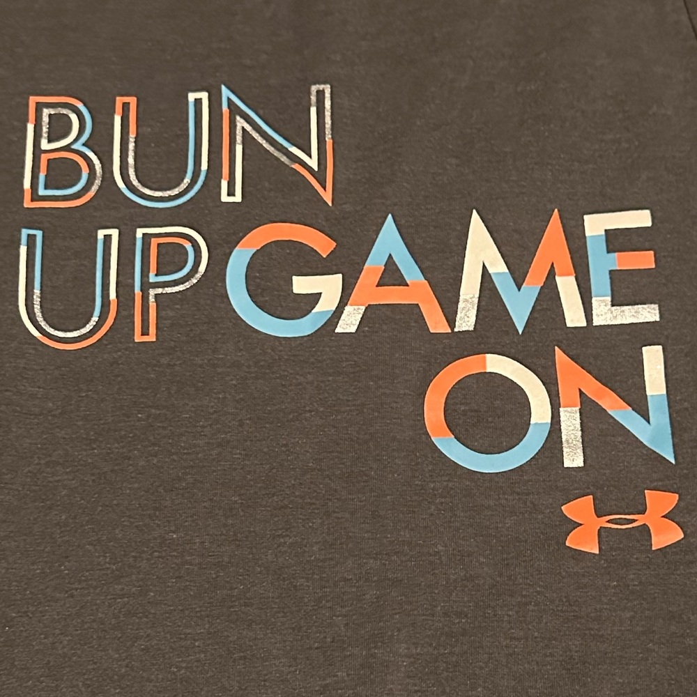 Under Armour Tank Top Sz Youth XLarge Gray/Brown Bun Up Game On tank top